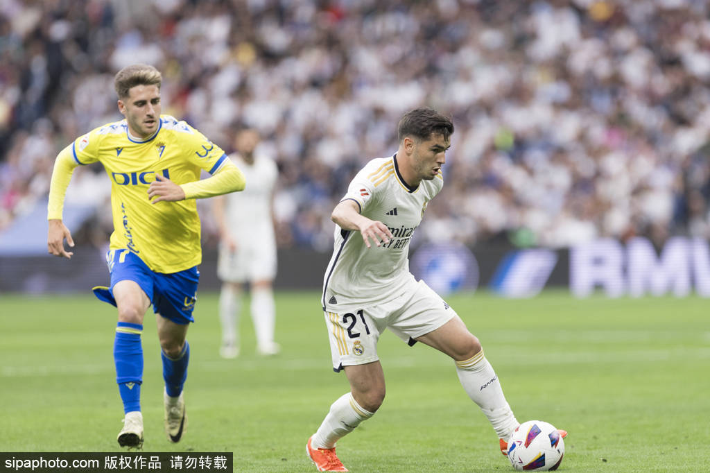 团队合作显 团队合作显