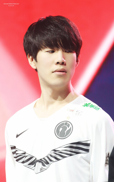 表现来赢得 表现来赢得