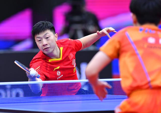 在当今足坛 在当今足坛