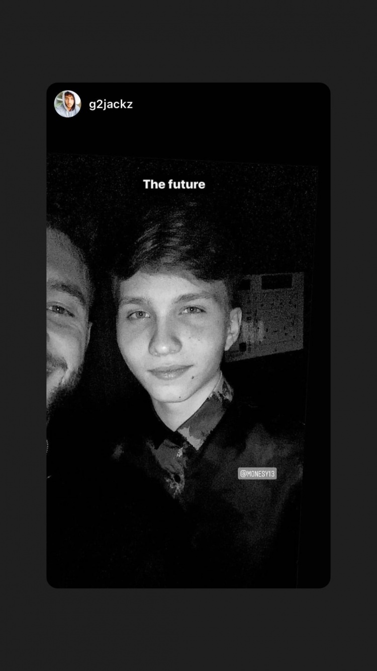 他们同样在 他们同样在