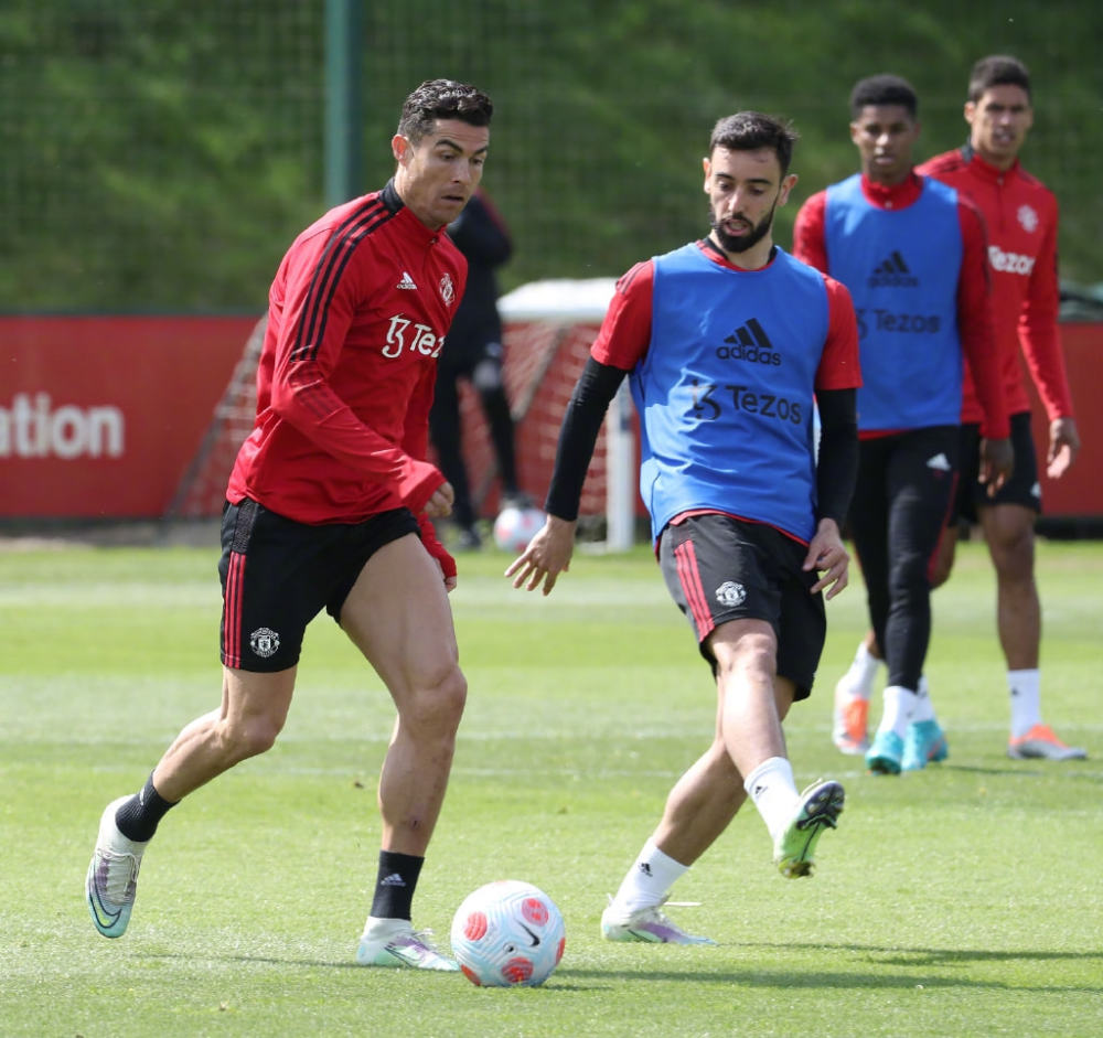 更是一场足 更是一场足