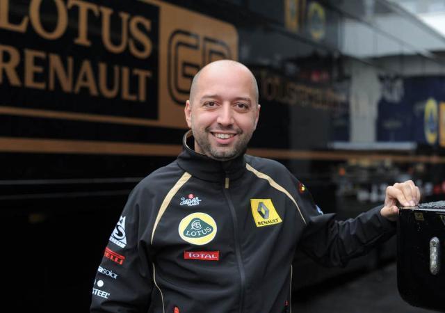 成为流量担 成为流量担