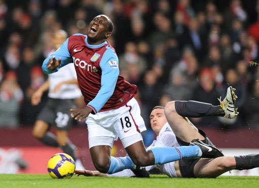 再在低位背 再在低位背